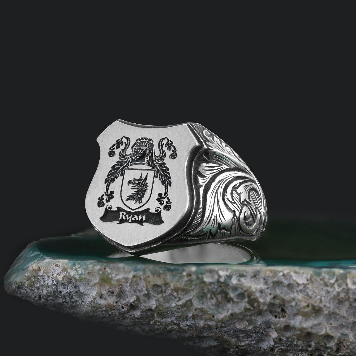 925 Sterling Silver Celtic Design Engraved Family Ring