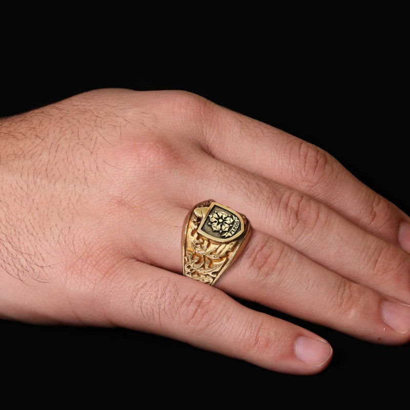 Celtic Design Flegg Family Ring
