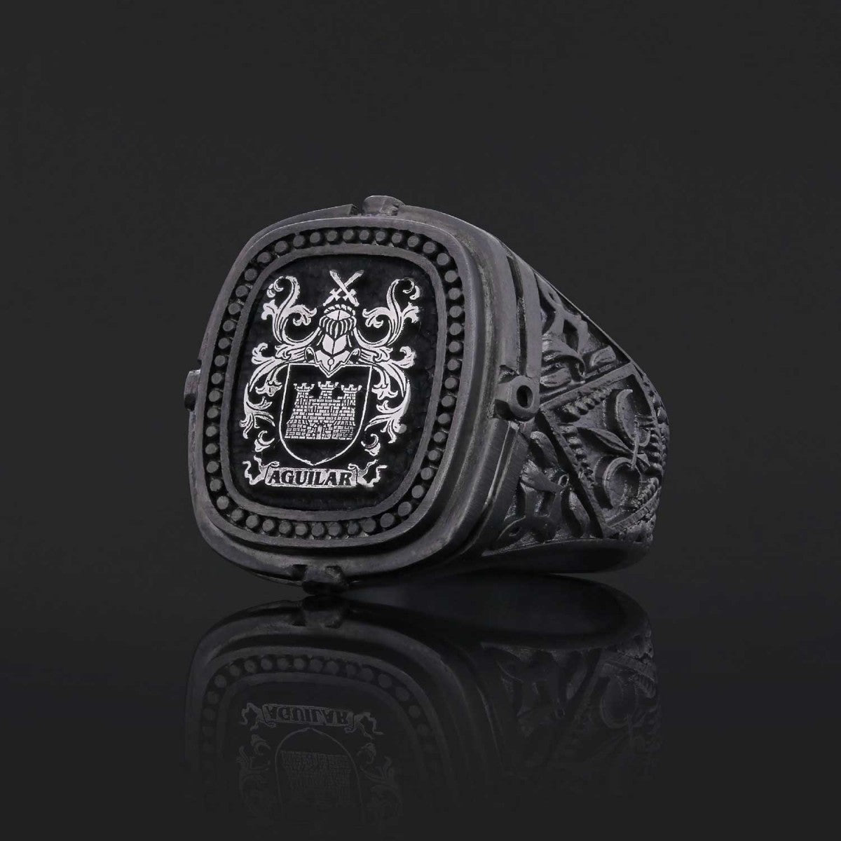 Custom Family Crest Ring, Personalized Family Crest Ring, Family Coat of Arms Ring by SWISS PLUS - Family Collection - view 7