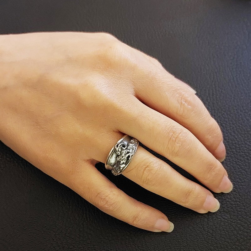 Custom Zodiac Leo Ring - view 6