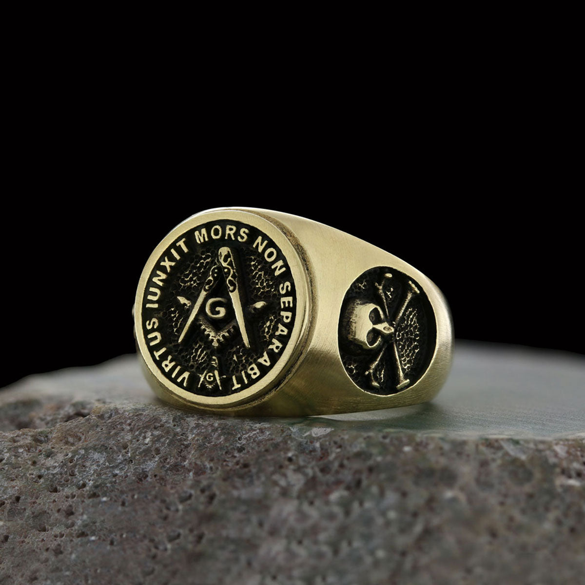 Skull and Bones Masonic Ring, Round Mason Ring, Ancient Lodge Mason Ring