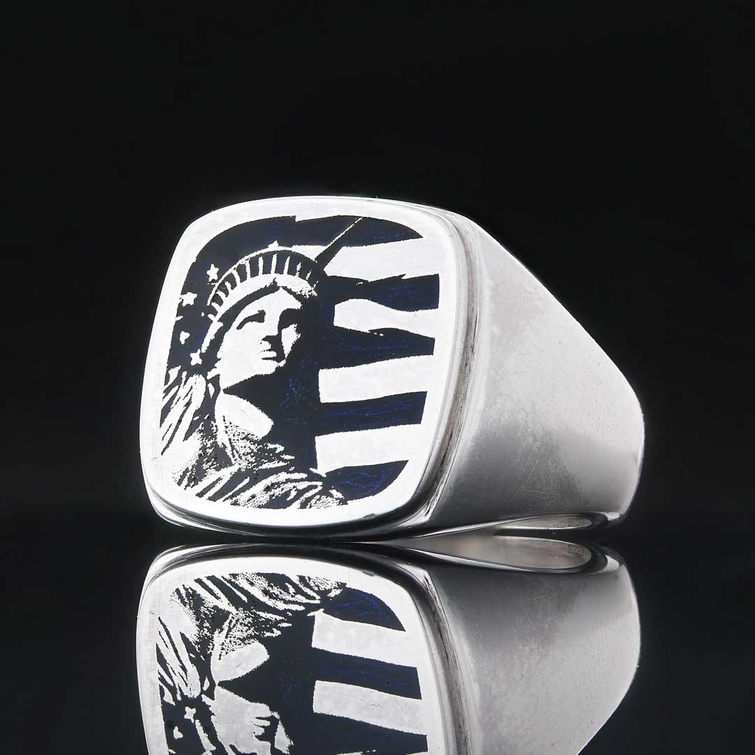 Statue of Liberty Photo Ring
