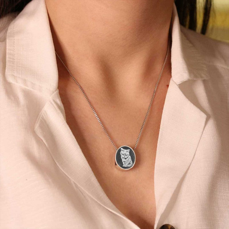 Unique Design Oval Silver Cat Photo Pendant