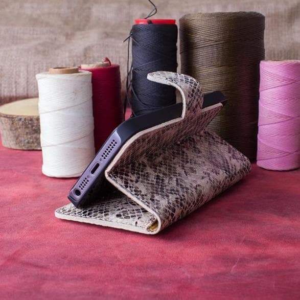 Apple iPhone 5 Leather Case / WC - Wallet Case