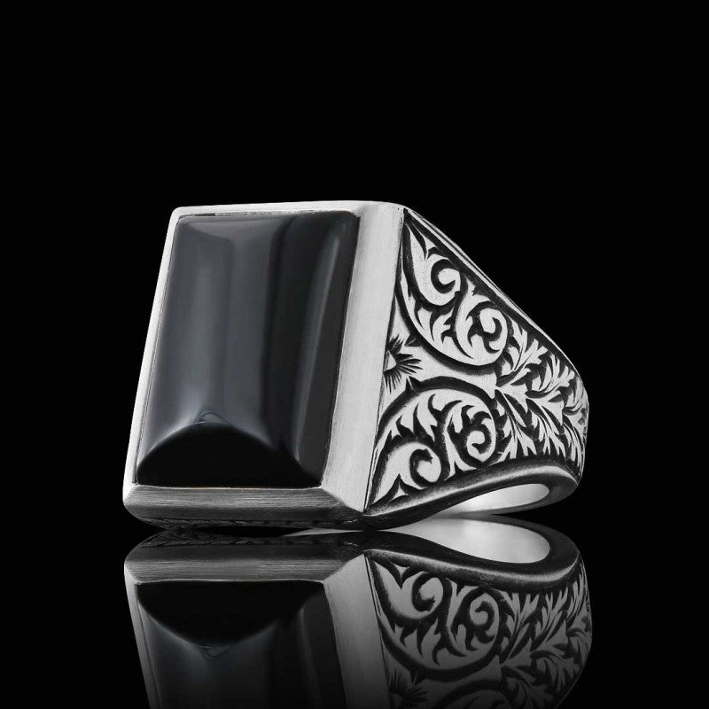 925 Sterling Silver Ring With Motif Stone