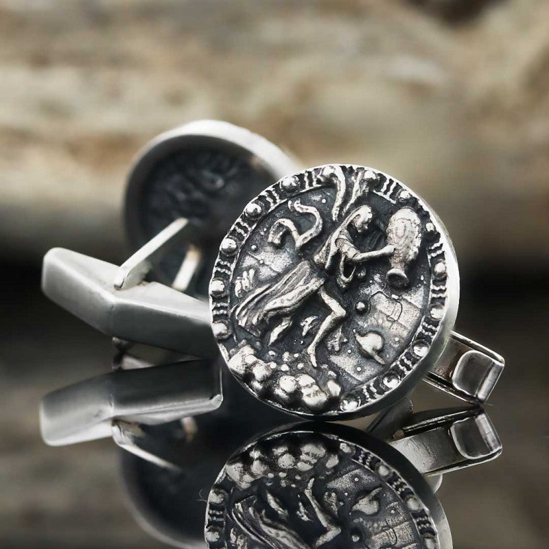 Unique Design Silver Round Aquarius Cufflink