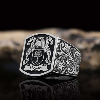 Celtic Design Family Ring, Personalized Heritage Crest Ring by SWISS PLUS - Family Collection