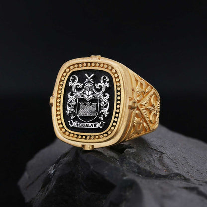 Custom Family Crest Ring, Personalized Family Crest Ring, Family Coat of Arms Ring by SWISS PLUS - Family Collection