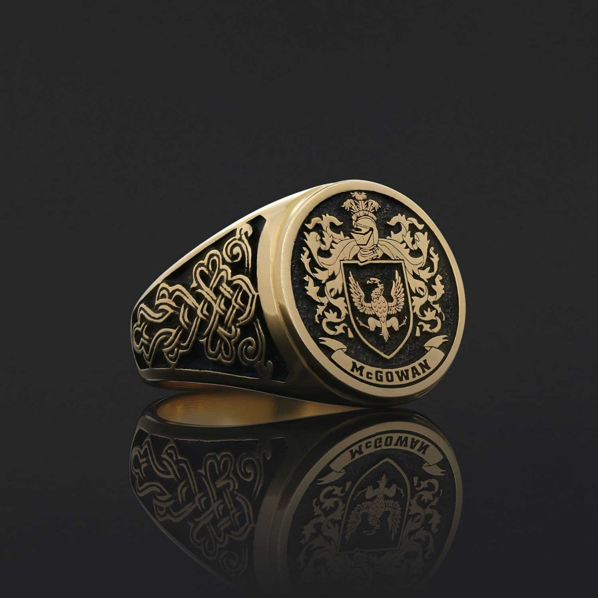 Family Coat of Arms Ring, Personalized Round Family Ring - view 4