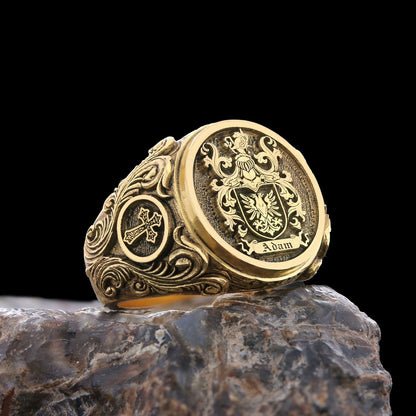 Family Coat of Arms Ring, Special Design Family Ring by SWISS PLUS - Family Collection