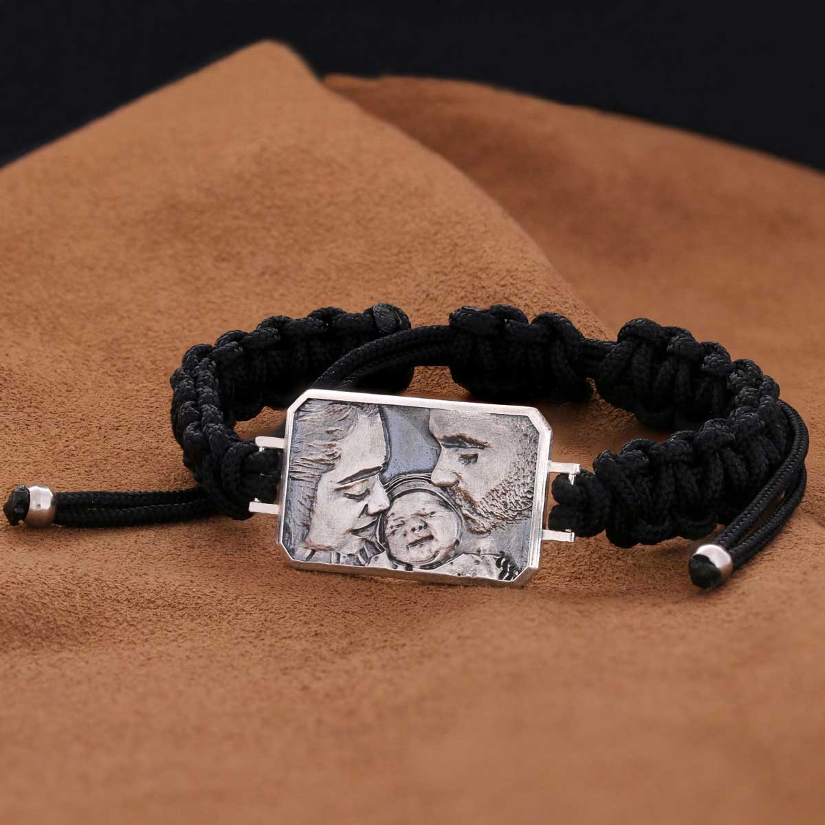 Family ForeverBracelet, Customizable Bracelet to Wear Your Cherished Memories by SWISS PLUS - Photo Collection - view 2