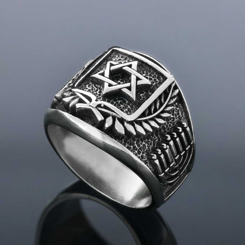 Star of David with Chai Ring