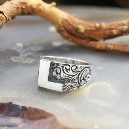 L Bold Letter 925 Sterling Silver Monogram Women Ring by SWISS PLUS - Letter Collection - view 4
