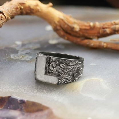 L Bold Letter 925 Sterling Silver Monogram Women Ring by SWISS PLUS - Letter Collection - view 6