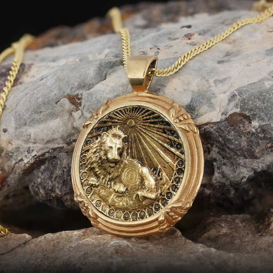 Leo Horoscope Pendant - view 1
