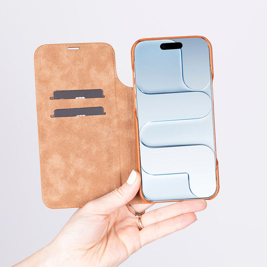 Sonat Leather iPhone 17 Folio Case