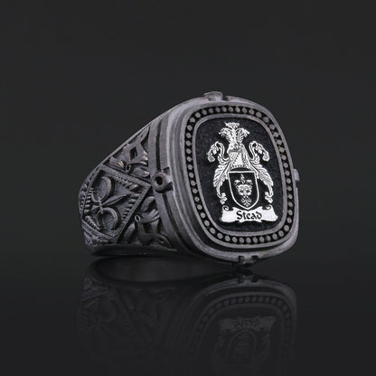 Model Crest Family Ring by SWISS PLUS - Family Collection - view 2