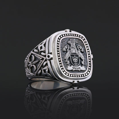 Model Crest Family Ring by SWISS PLUS - Family Collection - view 3