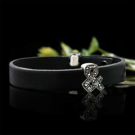 Motif Letter & Bold Alphabet Bracelet