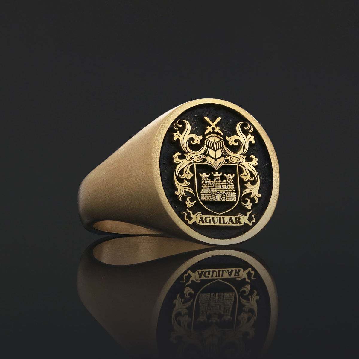 Oval Raised Family Crest Ring - view 6
