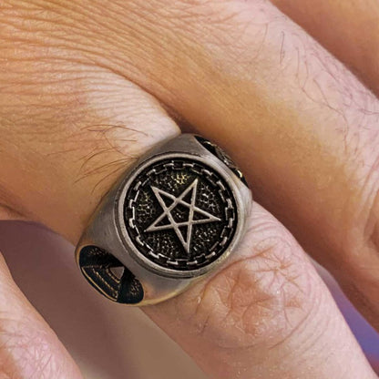 Pentagram Masonic Ring, Mystic Pentagram Masonic Ring – A Symbol of Ancient Wisdom and Eternal Brotherhood, Crafted to Honor 