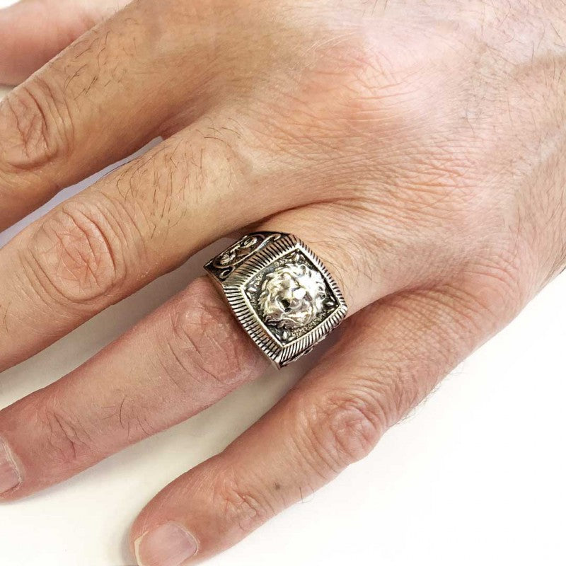 Silver Lion Ring