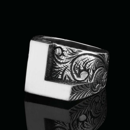 Special Design Silver Letter L Ring by SWISS PLUS - Letter Collection - view 4