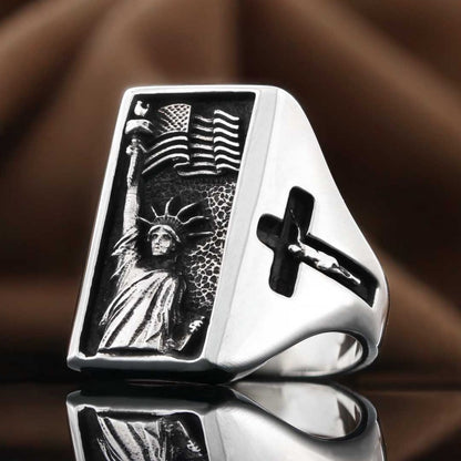 Statue Of Liberty Ring by SWISS PLUS - United States Rings