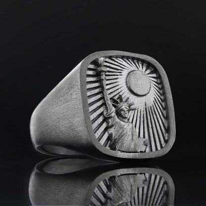 Statue of Liberty Ring by SWISS PLUS - United States Rings - view 3