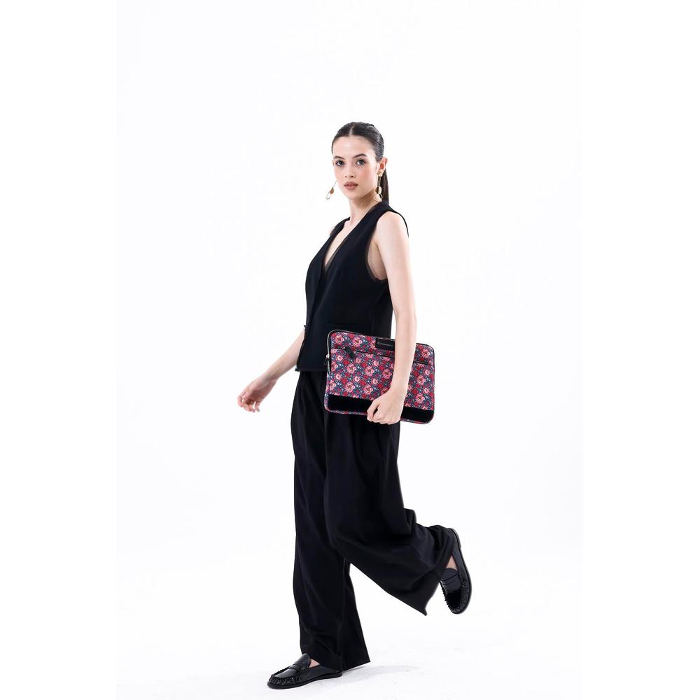 Blossom Lovin' 15-16 inch Laptop / MacBook Sleeve