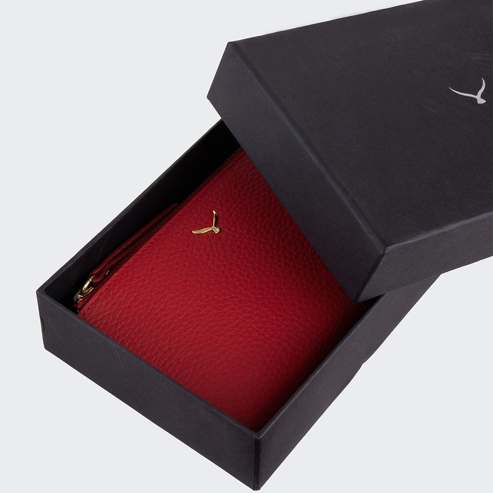 5107 Women Two Pocket Leather Wallet With Magnetic Closure